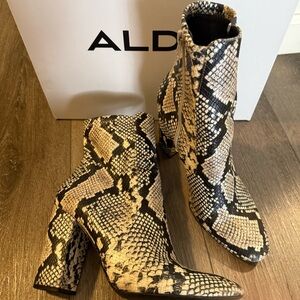 ALDO Snake Print Aurelia Ankle Heeled Boots Booties Size 9